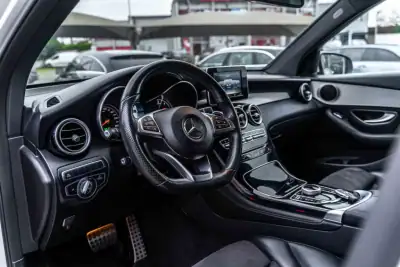 Mercedes-Benz GLC 250 2018 - 33900 EUR, 186200 km - AUTO.MOTO.pt - 186200km - foto 8 de 19