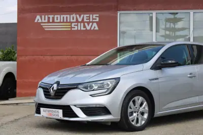 Renault Mégane 2020 - 13990 EUR, 180000 km - AUTO.MOTO.pt - 180000km - foto 3 de 29