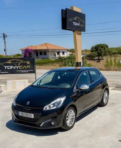 Peugeot 208 2015 - 10990 EUR, 152900 km - AUTO.MOTO.pt - 152900km - foto 24 de 24