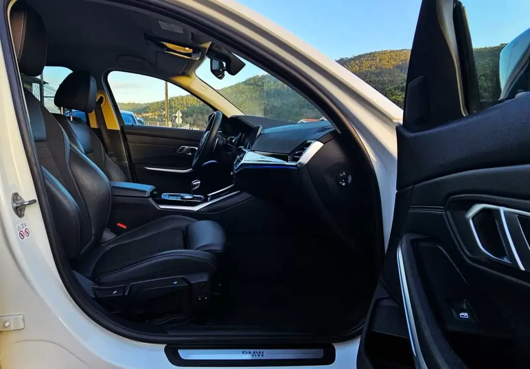 BMW 318 2020 - 28999 EUR, 100000 km - AUTO.MOTO.pt - 100000km - foto 7 de 35