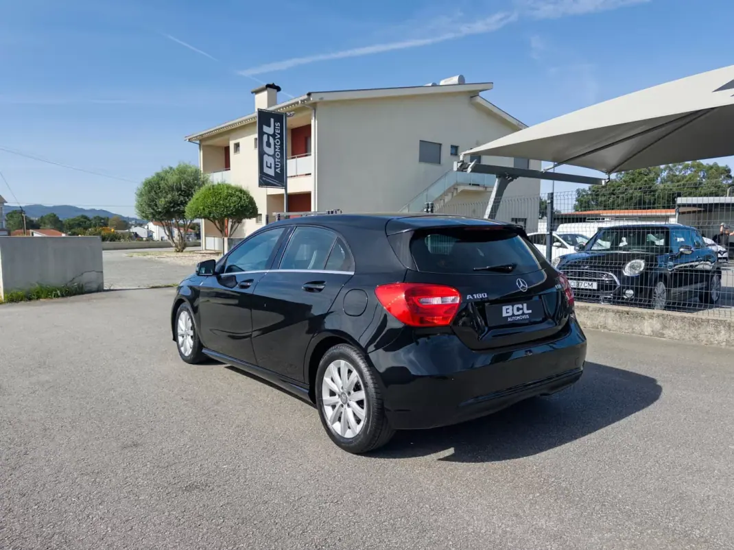 Mercedes-Benz A 180 2015 - 14990 EUR, 163000 km - 163000km - foto 5 de 37