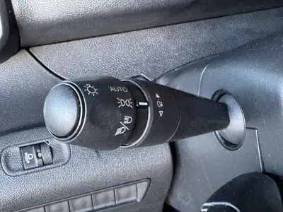 Peugeot 2019 - 13450 EUR, 90000 km - AUTO.MOTO.pt - 90000km - foto 2 de 15