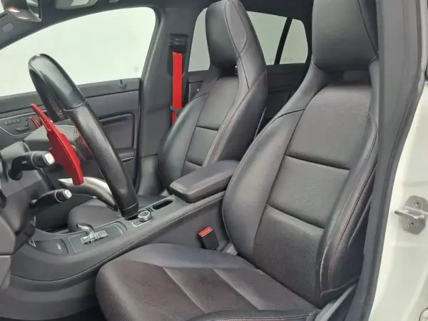 Mercedes-Benz CLA 45 AMG 2015 - 29990 EUR, 129249 km - AUTO.MOTO.pt - 129249km - foto 20 de 33