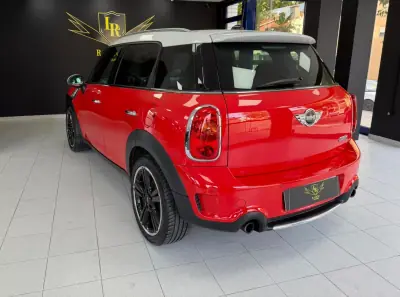 MINI Countryman 2011 — foto 6 de 15