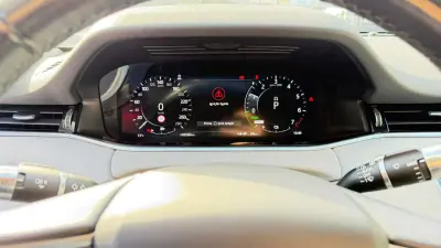 Land Rover Range Rover Evoque 2021 - 38900 EUR, 50000 km - AUTO.MOTO.pt - 50000km - foto 9 de 14