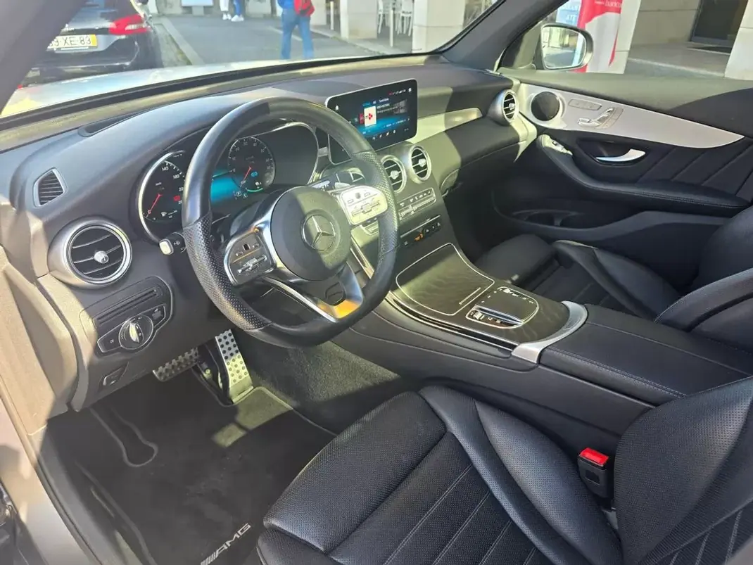Mercedes-Benz GLC 300 2021 - 45980 EUR, 138000 km - AUTO.MOTO.pt - 138000km - foto 22 de 60