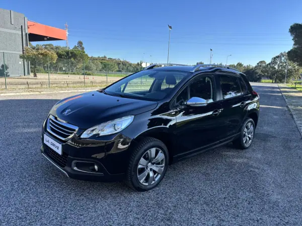 Peugeot 2008 2015 - 11490 EUR, 96500 km - AUTO.MOTO.pt - 96500km - foto 2 de 17