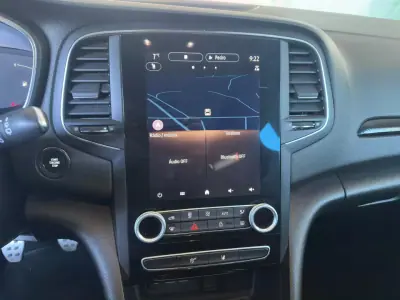 Renault Mégane 2021 - 19900 EUR, 72500 km - AUTO.MOTO.pt - 72500km - foto 14 de 25