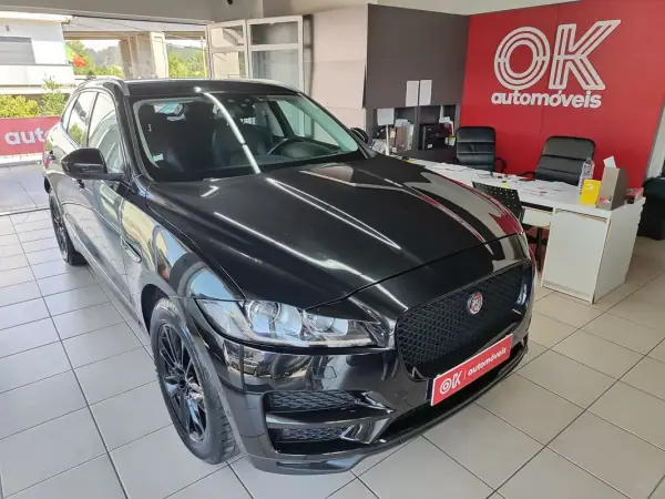 Jaguar F-Pace 2017 - 19750 EUR, 156000 km - AUTO.MOTO.pt - 156000km - foto 4 de 43