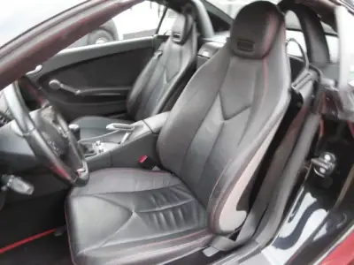 Mercedes-Benz SLK 200 2010 - 16000 EUR, 176098 km - AUTO.MOTO.pt - 176098km - foto 16 de 32