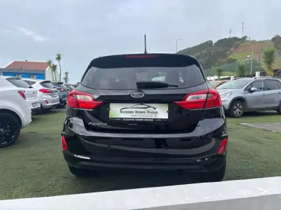 Ford Fiesta 2018 - 14990 EUR, 106000 km - AUTO.MOTO.pt - 106000km - foto 7 de 14