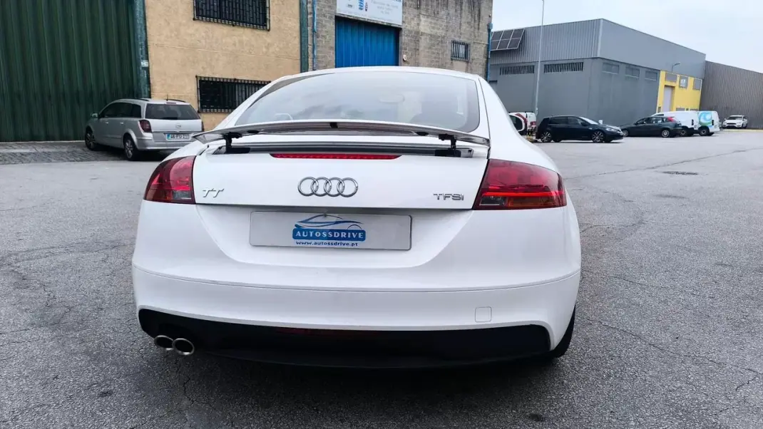 Audi TT Coupé 2011 - 12900 EUR, 170000 km - 170000km - foto 19 de 19