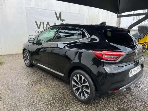Renault Clio 2022 - 15250 EUR, 37000 km - AUTO.MOTO.pt - 37000km - foto 4 de 13