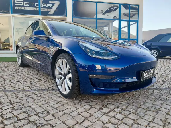 Tesla Model 3 2019 - 22900 EUR, 173000 km - AUTO.MOTO.pt - 173000km - foto 2 de 19
