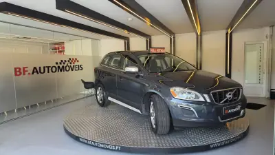 Volvo XC 60 2010 - 15900 EUR, 176365 km - AUTO.MOTO.pt - 176365km - foto 10 de 55