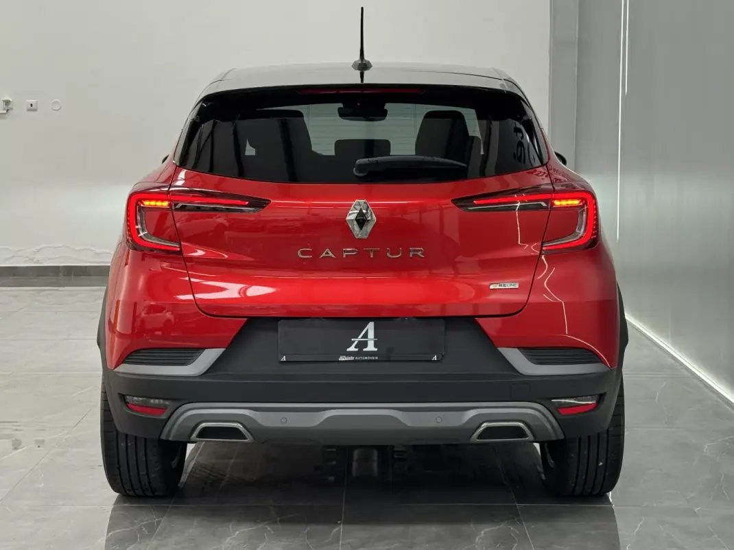 Renault Captur 2022 - 18990 EUR, 66900 km - 66900km - foto 6 de 32