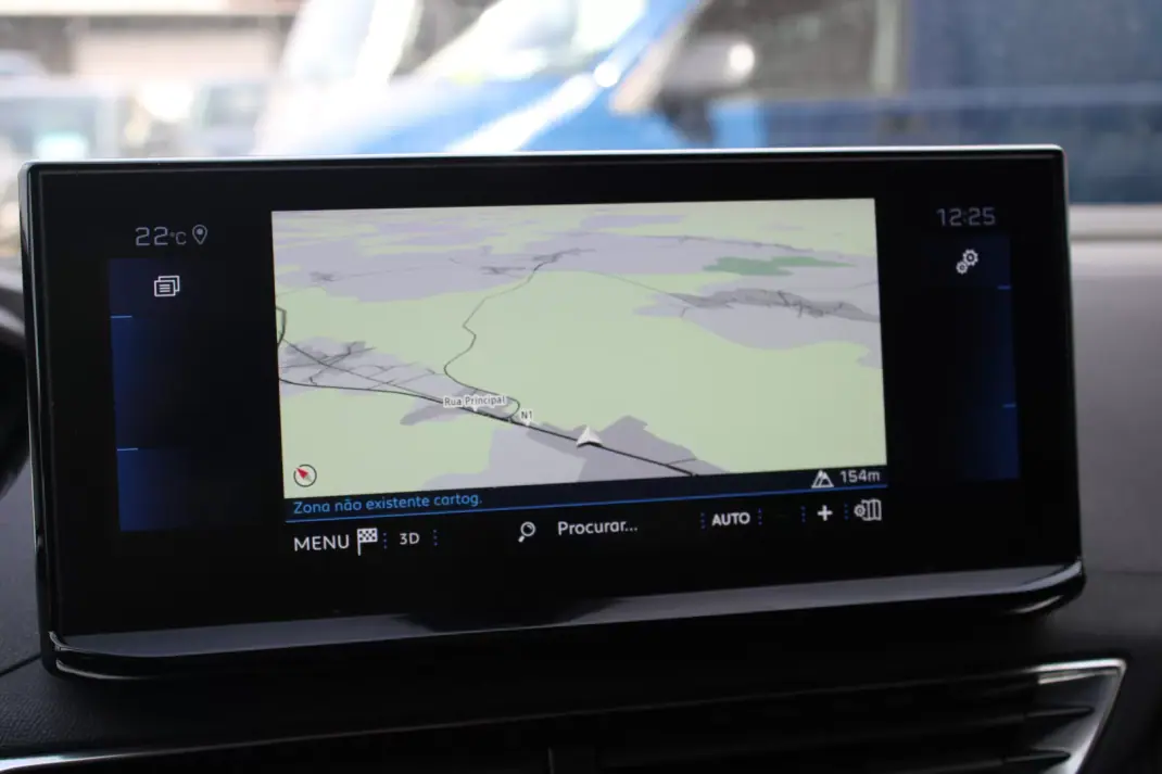 Peugeot 3008 2021 - 22490 EUR, 126000 km - AUTO.MOTO.pt - 126000km - foto 22 de 27