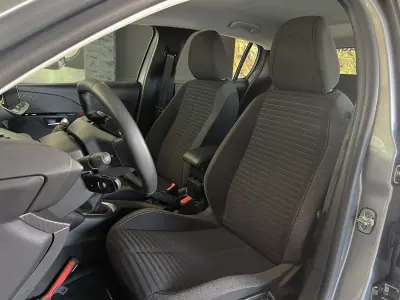 Peugeot 208 2022 - 14600 EUR, 41453 km - AUTO.MOTO.pt - 41453km - foto 7 de 22