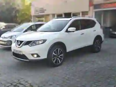 Nissan X-Trail 2016 - 13900 EUR, 207000 km - AUTO.MOTO.pt - 207000km - foto 5 de 15