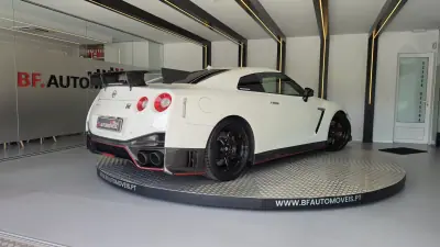 Nissan GT-R 2017 - 300000 EUR, 30685 km - 30685km - foto 19 de 69