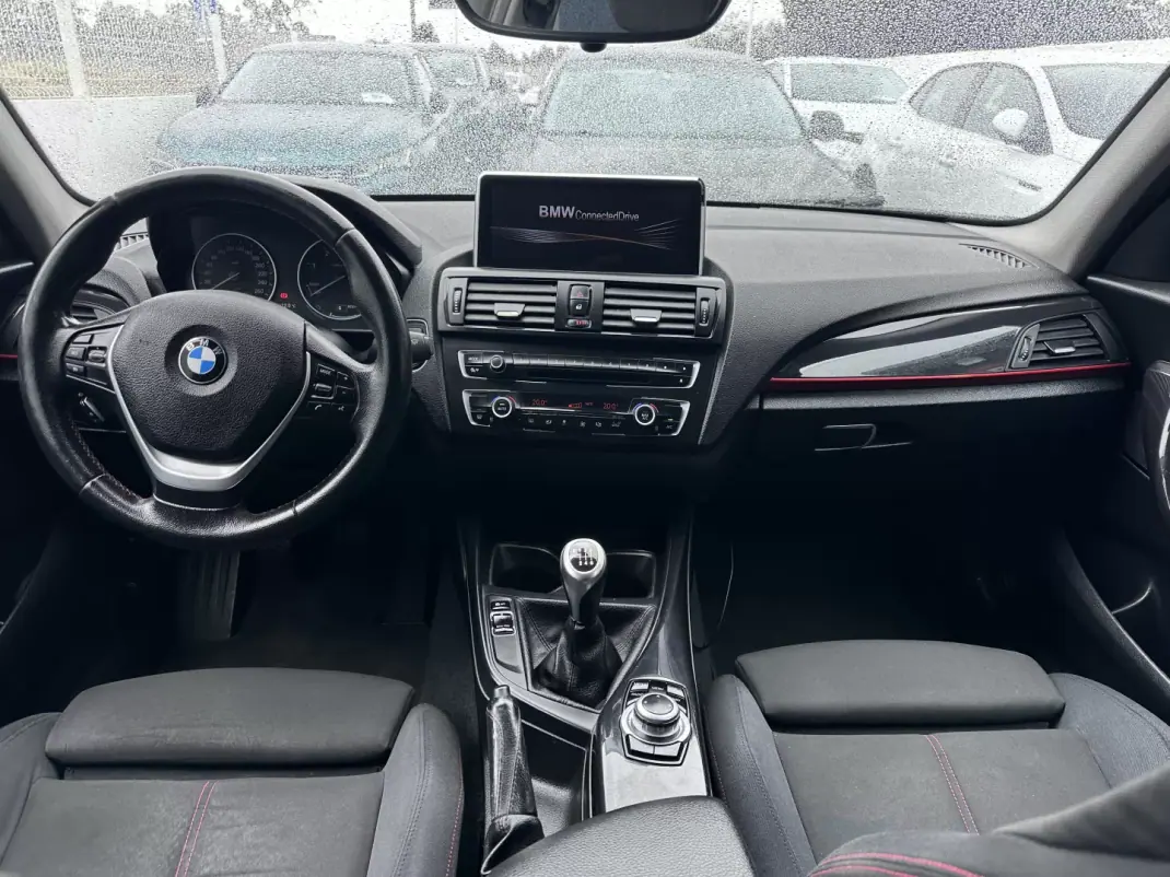 BMW 116 2013 - 10900 EUR, 220000 km - AUTO.MOTO.pt - 220000km - foto 19 de 31