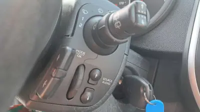 Renault 2019 - 19900 EUR, 100835 km - AUTO.MOTO.pt - 100835km - foto 22 de 28