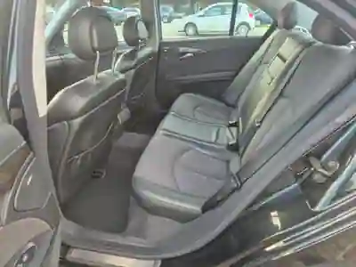 Mercedes-Benz E 220 2003 - 4900 EUR, 490000 km - AUTO.MOTO.pt - 490000km - foto 15 de 16
