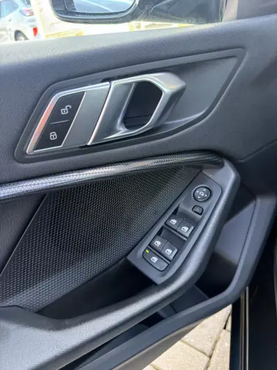 BMW 116 2020 — foto 4 de 23