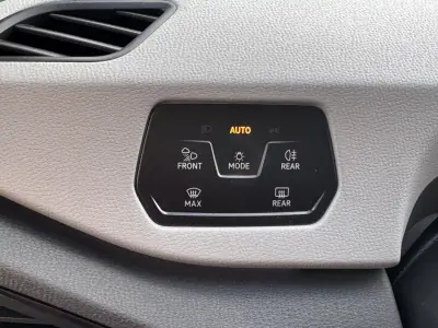 Volkswagen ID.3 2020 - 19500 EUR, 94000 km - AUTO.MOTO.pt - 94000km - foto 36 de 44