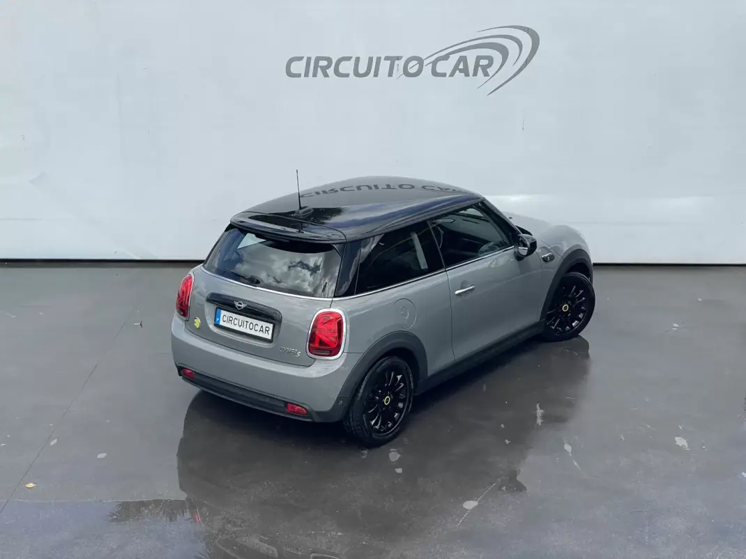 MINI Cooper 2021 - 18500 EUR, 69551 km - AUTO.MOTO.pt - 69551km - foto 7 de 8