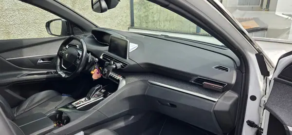 Peugeot 5008 2019 — photo 2 of 13