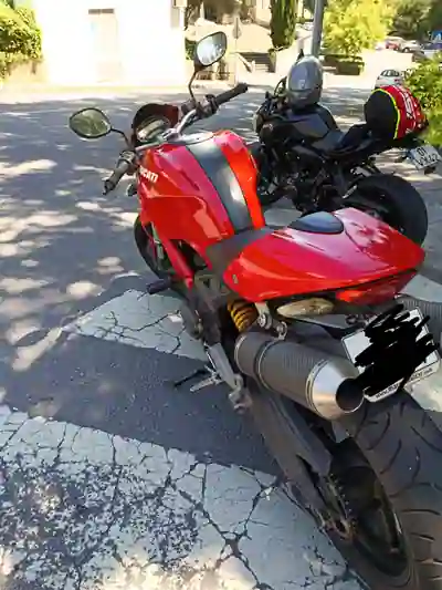 Ducati Monster 696 2009 - 4500 EUR, 38600 km - AUTO.MOTO.pt - 38600km - foto 2 de 6