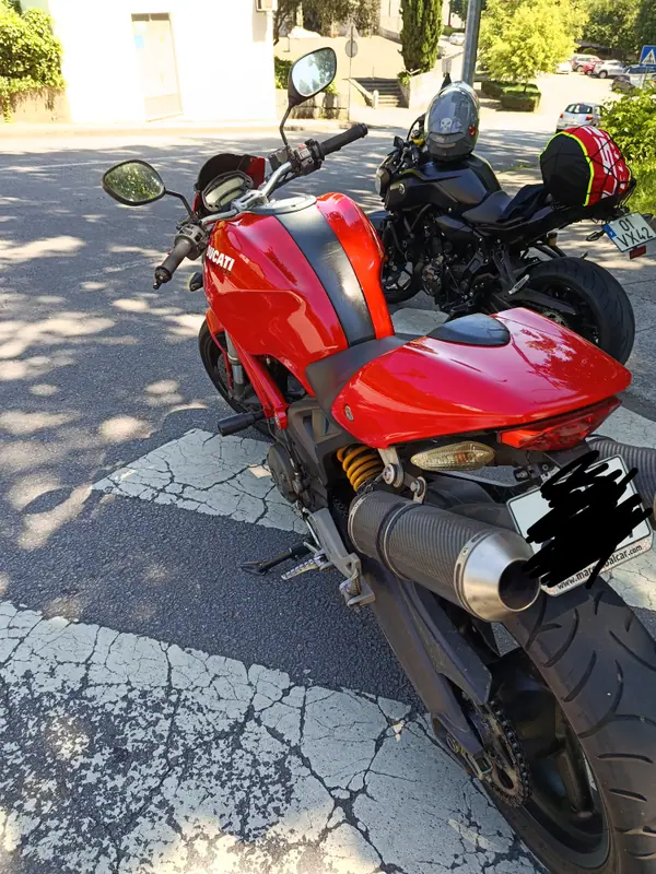 Ducati Monster 696 2009 - 4500 EUR, 38600 km - AUTO.MOTO.pt - 38600km - foto 2 de 6