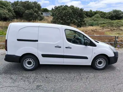 Citroën Berlingo 1.6 HDI L2 3L FRIO + ISOTERMICA 2016 - 14950 EUR, 292742 km - AUTO.MOTO.pt - 292742km - foto 12 de 43