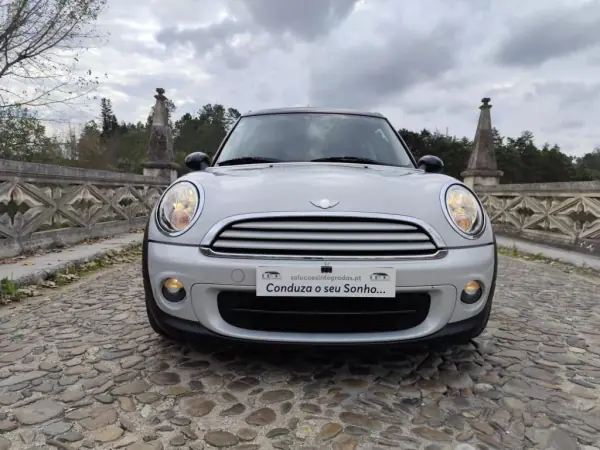 MINI Clubman 2011 - 7500 EUR, 293000 km - AUTO.MOTO.pt - 293000km - foto 9 de 65