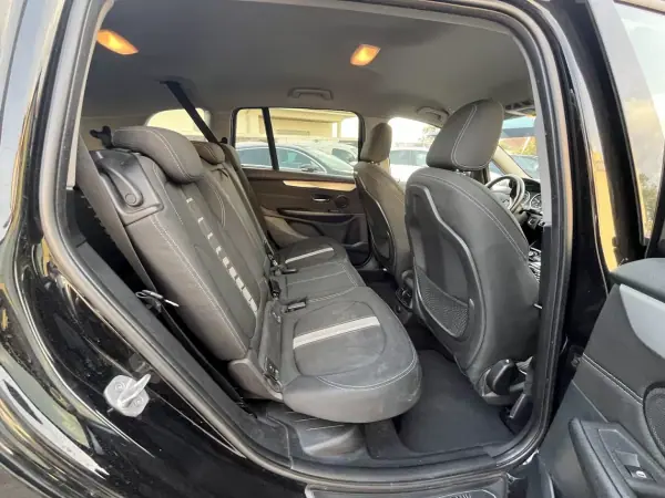 BMW 218 Gran Tourer 2016 - 15950 EUR, 200000 km - AUTO.MOTO.pt - 200000km - foto 33 de 51