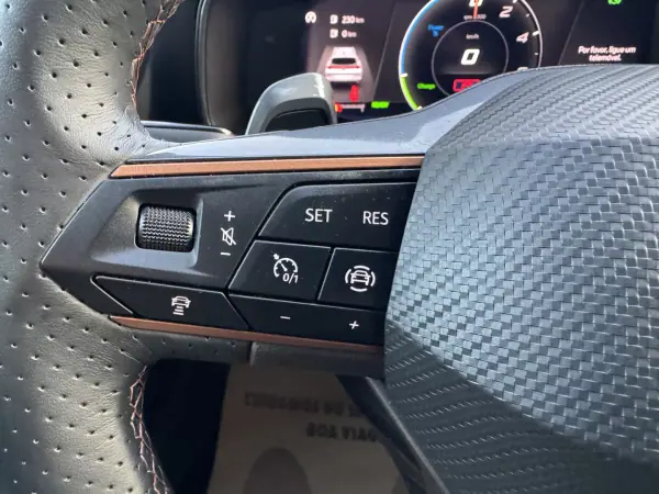 Cupra Formentor 2023 - 27500 EUR, 32000 km - AUTO.MOTO.pt - 32000km - foto 30 de 40