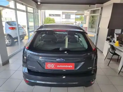 Ford Focus 2011 - 6750 EUR, 180000 km - AUTO.MOTO.pt - 180000km - foto 9 de 29