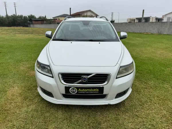 Volvo V50 2010 - 5500 EUR, 290000 km - 290000km - foto 3 de 9