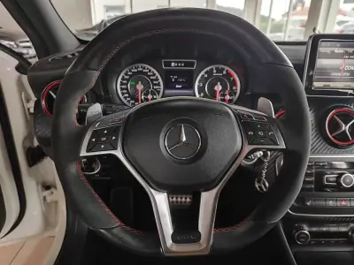 Mercedes-Benz A 45 AMG 2013 - 31500 EUR, 112700 km - AUTO.MOTO.pt - 112700km - foto 24 de 40