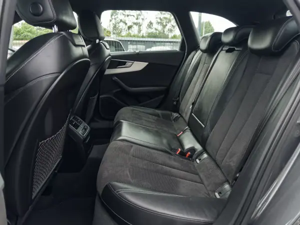 Audi A4 Avant 2016 - 22990 EUR, 153000 km - AUTO.MOTO.pt - 153000km - foto 44 de 47