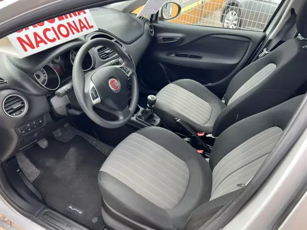 Fiat Punto 2018 - 7950 EUR, 94784 km - 94784km - foto 14 de 20