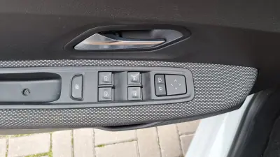 Dacia Sandero 2021 - 12900 EUR, 82644 km - AUTO.MOTO.pt - 82644km - foto 20 de 29