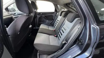 Ford Focus 2008 - 5990 EUR, 210940 km - AUTO.MOTO.pt - 210940km - foto 11 de 14