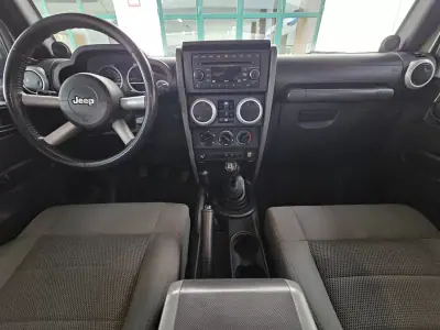 Jeep Wrangler 2009 - 36900 EUR, 145177 km - AUTO.MOTO.pt - 145177km - foto 15 de 26