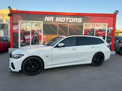 BMW 320 2021 - 136000km