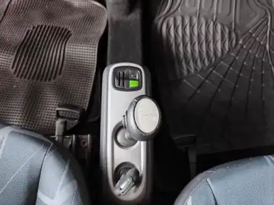 Smart Fortwo Cabrio 2009 - 5750 EUR, 141300 km - AUTO.MOTO.pt - 141300km - foto 29 de 30