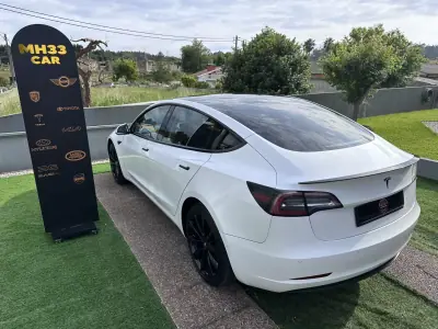 Tesla Model 3 2019 - 15500 EUR, 333000 km - AUTO.MOTO.pt - 333000km - foto 14 de 62