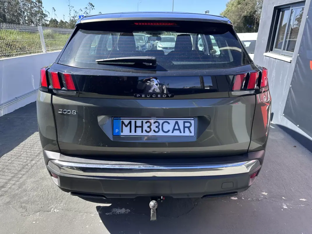 Peugeot 3008 2019 - 13900 EUR, 180724 km - AUTO.MOTO.pt - 180724km - foto 5 de 34