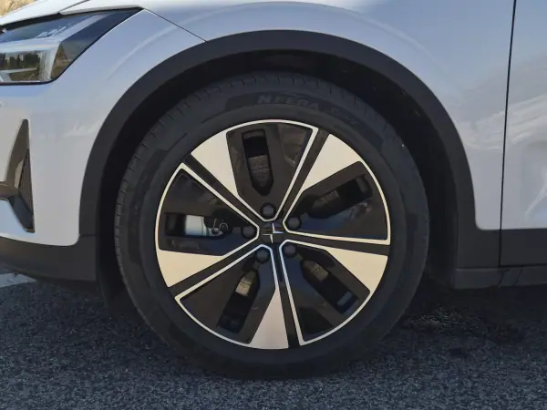 Polestar 2 2023 - 29990 EUR, 59608 km - AUTO.MOTO.pt - 59608km - foto 23 de 46